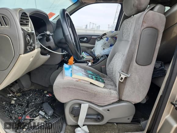 ✅ 2003 GMC Envoy SLE • VIN: 1GKDS13S832105137 • Lot: 70865655. Listed on Copart with 272,540 mi. Free auction sales archive from the USA and detailed vehicle history report at DreamBid. Image 7.