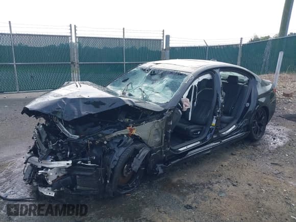 ✅ 2022 BMW 5 Series M550i xDrive • VIN: WBA13BK06NCH69788 • Лот: 42491152. Опубликован ранее на IAAI с пробегом Не указан. Бесплатный доступ к архиву аукционных продаж из США и подробный отчёт об истории автомобиля на DreamBid. Изображение 22.