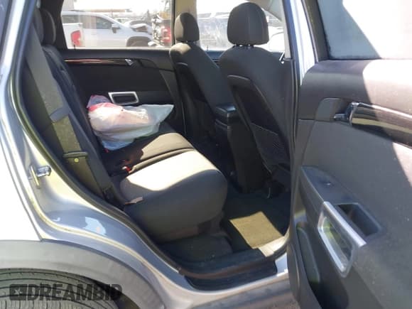 ✅ 2013 Chevrolet Captiva Sport LS • VIN: 3GNAL2EK8DS581691 • Lot: 41424699. Wystawiony na IAAI z przebiegiem Nie podano. Bezpłatny archiwum sprzedaży aukcyjnych z USA i szczegółowy raport historii pojazdu na DreamBid. Zdjęcie 8.