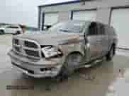 2009 Dodge 1500 Sport z VIN 1D3HB13T99J510015, wystawiony jako Copart lot #57271235 z przebiegiem 178 302 mil mil oraz Szkoda całkowita • Salvage title. Historia ofert i sprzedaży dostępna na DreamBid. Obrazek 1.
