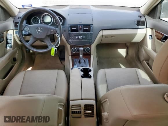 ✅ 2009 Mercedes-Benz C 300 Sport • VIN: WDDGF81X79F238872 • Lot: 92447675. Listed on Copart with 67,062 mi. Free auction sales archive from the USA and detailed vehicle history report at DreamBid. Image 8.