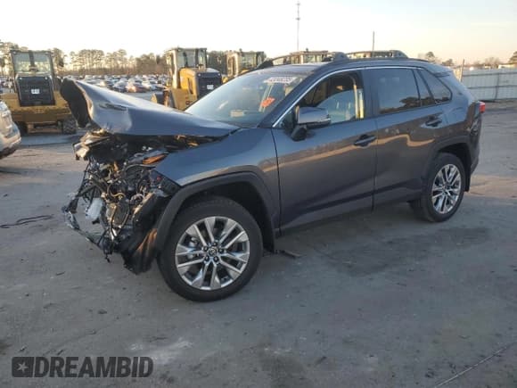 ✅ 2024 Toyota RAV4 XLE Premium • VIN: 2T3C1RFV1RC284430 • Lot: 43248235. Listed on Copart with 4,688 mi. Free auction sales archive from the USA and detailed vehicle history report at DreamBid. Image 1.