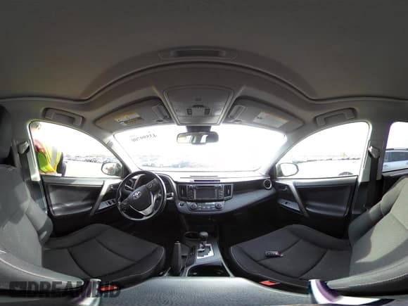 ✅ 2018 Toyota RAV4 XLE • VIN: JTMRFREV2JJ231749 • Лот: 43599708. Опубликован ранее на IAAI с пробегом 103 224 миль. Бесплатный доступ к архиву аукционных продаж из США и подробный отчёт об истории автомобиля на DreamBid. Изображение 20.