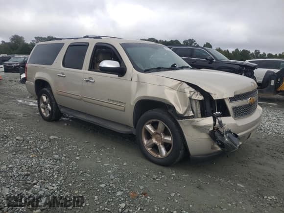 ✅ 2012 Chevrolet Suburban LT • VIN: 1GNSKJE76CR207711 • Lot: 69033964. Wystawiony na Copart z przebiegiem 264 136 mil. Bezpłatny archiwum sprzedaży aukcyjnych z USA i szczegółowy raport historii pojazdu na DreamBid. Zdjęcie 4.