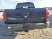 2007 Dodge Dakota ST z VIN 1D3HW28PX7S173481, wystawiony jako Copart lot #68282905 z przebiegiem 132 845 mil mil oraz Szkoda całkowita • Salvage title. Historia ofert i sprzedaży dostępna na DreamBid. Obrazek 6.