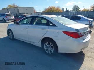 ✅ 2012 Hyundai Sonata GLS • VIN: 5NPEB4AC5CH356760 • Лот: 43582614. Опубликован ранее на IAAI с пробегом 204 461 миль. Бесплатный доступ к архиву аукционных продаж из США и подробный отчёт об истории автомобиля на DreamBid. Изображение 3.