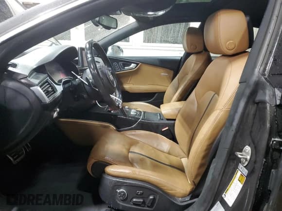 ✅ 2015 Audi S7 • VIN: WAUW2AFC7FN042976 • Лот: 81947784. Опубликован ранее на Copart с пробегом 48 238 миль. Бесплатный доступ к архиву аукционных продаж из США и подробный отчёт об истории автомобиля на DreamBid. Изображение 7.