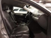 ✅ 2013 Volkswagen Passat SE • VIN: 1VWBP7A38DC071910 • Lot: 42472626. Listed on IAAI with 90,535 mi. Free auction sales archive from the USA and detailed vehicle history report at DreamBid. Image 5.