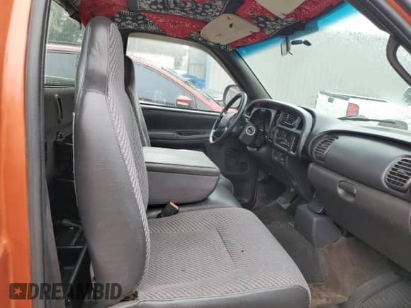 2001 Dodge 1500 с VIN 1B7HC16Y11S186215, выставлен на аукционе Copart как лот 83892014 с пробегом Не указан миль и Списание • Salvage title. История ставок и продаж доступна на DreamBid. Изображение 10.