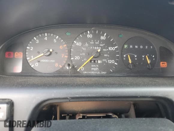 ✅ 1996 Mazda MPV • VIN: JM3LV5229T0811172 • Lot: 68948095. Listed on Copart with 237,889 mi. Free auction sales archive from the USA and detailed vehicle history report at DreamBid. Image 9.