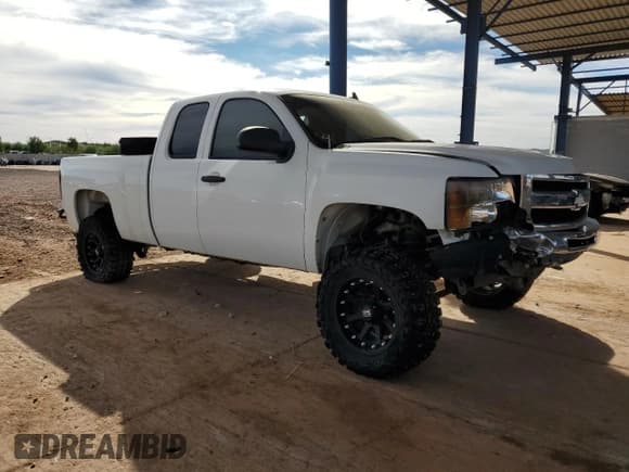 ✅ 2011 Chevrolet Silverado 1500 LT • VIN: 1GCRCSE06BZ437860 • Lot: 91103365. Listed on Copart with Not provided. Free auction sales archive from the USA and detailed vehicle history report at DreamBid. Image 4.