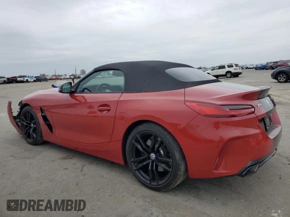 ✅ 2022 BMW Z4 sDriveM40i • VIN: WBAHF9C02NWX71367 • Lot: 53502515. Wystawiony na Copart z przebiegiem 7 023 mil. Bezpłatny archiwum sprzedaży aukcyjnych z USA i szczegółowy raport historii pojazdu na DreamBid. Zdjęcie 2.