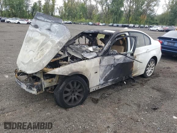 ✅ 2007 BMW 3 Series 328xi • VIN: WBAVC93567K033119 • Лот: 84010085. Опубликован ранее на Copart с пробегом Не указан. Бесплатный доступ к архиву аукционных продаж из США и подробный отчёт об истории автомобиля на DreamBid. Изображение 1.