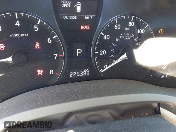 ✅ 2011 Lexus RX 350 • VIN: 2T2BK1BA2BC102614 • Lot: 43456414. Listed on IAAI with 225,388 mi. Free auction sales archive from the USA and detailed vehicle history report at DreamBid. Image 7.