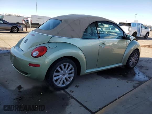 ✅ 2008 Volkswagen Beetle SE • VIN: 3VWRG31Y18M406769 • Лот: 44470015. Опубликован ранее на Copart с пробегом 98 652 миль. Бесплатный доступ к архиву аукционных продаж из США и подробный отчёт об истории автомобиля на DreamBid. Изображение 3.