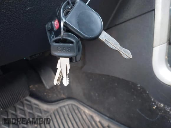 ✅ 2010 Ford F-150 XL • VIN: 1FTFW1EV8AFD87138 • Lot: 43797612. Listed on IAAI with 251,680 mi. Free auction sales archive from the USA and detailed vehicle history report at DreamBid. Image 11.