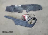 ✅ 2010 GMC Sierra 1500 • VIN: 1GTSKVE29AZ228117 • Lot: 51409425. Wystawiony na Copart z przebiegiem 258 801 mil. Bezpłatny archiwum sprzedaży aukcyjnych z USA i szczegółowy raport historii pojazdu na DreamBid. Zdjęcie 12.