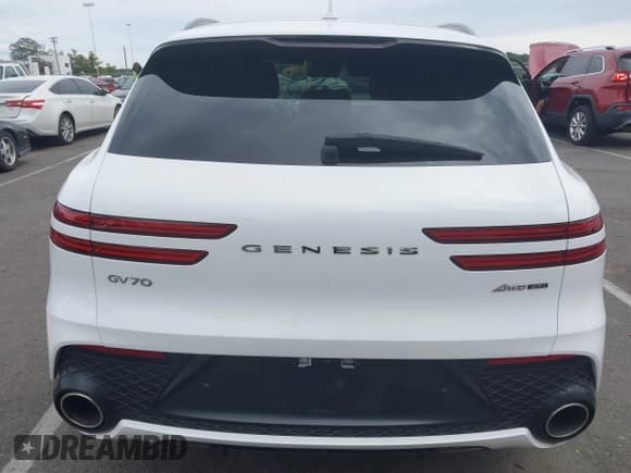 ✅ 2022 Genesis GV70 Sport • VIN: KMUMCDTCXNU029282 • Lot: 43235962. Wystawiony na IAAI z przebiegiem 30 937 mil. Bezpłatny archiwum sprzedaży aukcyjnych z USA i szczegółowy raport historii pojazdu na DreamBid. Zdjęcie 16.