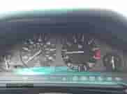 1991 BMW 3 Series z VIN WBABB2315MEC25347, wystawiony jako IAAI lot #42422155 z przebiegiem 163 909 mil mil oraz . Historia ofert i sprzedaży dostępna na DreamBid. Obrazek 7.