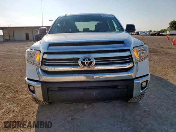 ✅ 2017 Toyota Tundra SR5 • VIN: 5TFDW5F17HX616259 • Lot: 69731325. Listed on Copart with 87,274 mi. Free auction sales archive from the USA and detailed vehicle history report at DreamBid. Image 5.