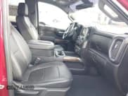 ✅ 2020 Chevrolet Silverado 1500 RST • VIN: 1GCUYEEL0LZ284112 • Lot: 43647673. Wystawiony na IAAI z przebiegiem 64 977 mil. Bezpłatny archiwum sprzedaży aukcyjnych z USA i szczegółowy raport historii pojazdu na DreamBid. Zdjęcie 5.