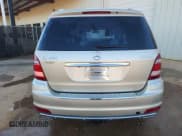 ✅ 2012 Mercedes-Benz GL 450 • VIN: 4JGBF7BE3CA771717 • Lot: 90746905. Wystawiony na Copart z przebiegiem 157 450 mil. Bezpłatny archiwum sprzedaży aukcyjnych z USA i szczegółowy raport historii pojazdu na DreamBid. Zdjęcie 6.