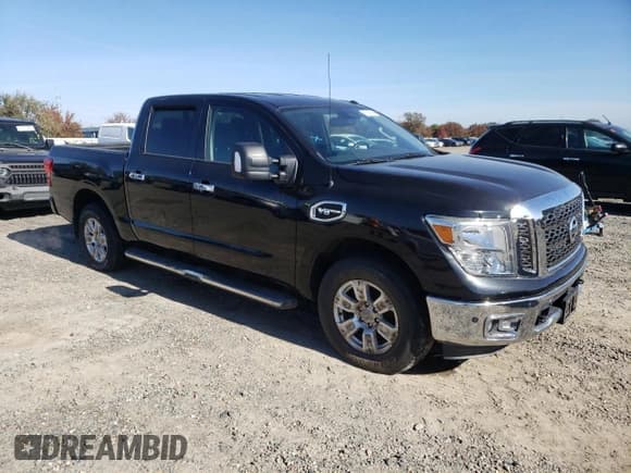 ✅ 2017 Nissan Titan Pro-4X • VIN: 1N6AA1E59HN570084 • Лот: 90293395. Опубликован ранее на Copart с пробегом 126 506 миль. Бесплатный доступ к архиву аукционных продаж из США и подробный отчёт об истории автомобиля на DreamBid. Изображение 4.