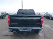 ✅ 2019 Chevrolet Silverado 1500 RST • VIN: 3GCUYEEDXKG177656 • Lot: 42870941. Wystawiony na IAAI z przebiegiem 72 422 mil. Bezpłatny archiwum sprzedaży aukcyjnych z USA i szczegółowy raport historii pojazdu na DreamBid. Zdjęcie 16.
