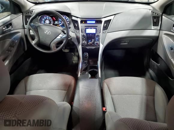 ✅ 2013 Hyundai Sonata GLS • VIN: 5NPEB4AC9DH686113 • Lot: 73246144. Listed on Copart with 141,274 mi. Free auction sales archive from the USA and detailed vehicle history report at DreamBid. Image 8.