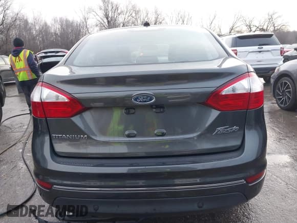 ✅ 2018 Ford Fiesta Titanium • VIN: 3FADP4CJ8JM117662 • Lot: 41199756. Listed on IAAI with 101,625 mi. Free auction sales archive from the USA and detailed vehicle history report at DreamBid. Image 17.