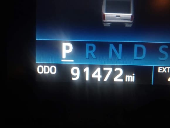 ✅ 2015 Toyota Tundra SR • VIN: 5TFUM5F13FX063077 • Lot: 42026159. Wystawiony na IAAI z przebiegiem 91 472 mil. Bezpłatny archiwum sprzedaży aukcyjnych z USA i szczegółowy raport historii pojazdu na DreamBid. Zdjęcie 15.