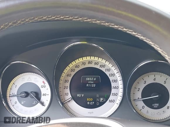 ✅ 2014 Mercedes-Benz GLK 350 • VIN: WDCGG8JB6EG302104 • Lot: 42845689. Listed on IAAI with 91,133 mi. Free auction sales archive from the USA and detailed vehicle history report at DreamBid. Image 15.