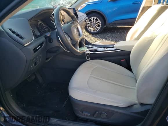 ✅ 2020 Hyundai Sonata Ultimate • VIN: KMHL34JJ0LA011433 • Лот: 76461464. Размещён на Copart с пробегом 27 479 миль миль. Получите бесплатный доступ к архиву аукционных продаж из США и посмотрите подробный отчёт об истории автомобиля на DreamBid. Изображение 7.