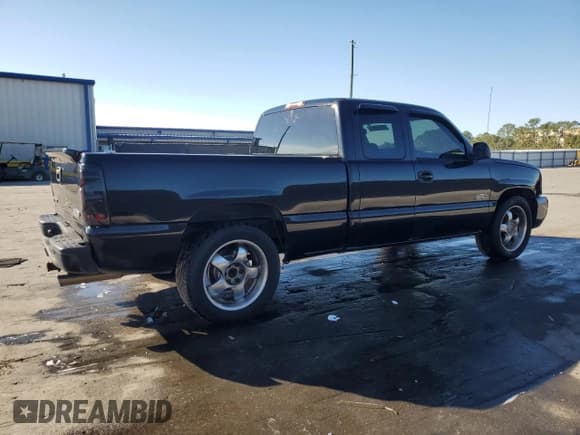 ✅ 2004 Chevrolet Silverado 1500 • VIN: 1GCEC19T94Z308172 • Lot: 92739045. Wystawiony na Copart z przebiegiem 370 712 mil. Bezpłatny archiwum sprzedaży aukcyjnych z USA i szczegółowy raport historii pojazdu na DreamBid. Zdjęcie 3.