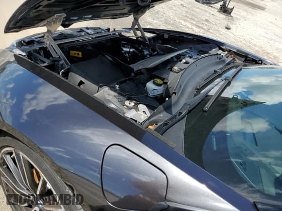 ✅ 2019 BMW i8 • VIN: WBY2Z6C58KVG97739 • Лот: 60137614. Опубликован ранее на Copart с пробегом 3 130 миль. Бесплатный доступ к архиву аукционных продаж из США и подробный отчёт об истории автомобиля на DreamBid. Изображение 11.