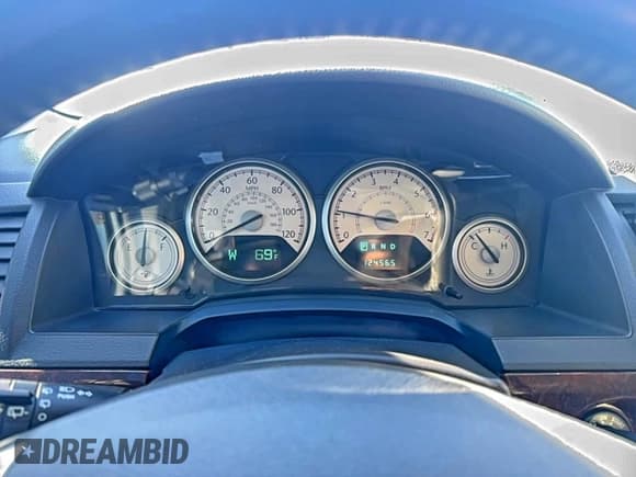 ✅ 2010 Chrysler Town & Country Touring Plus • VIN: 2A4RR8DX7AR382077 • Lot: 95217195. Wystawiony na Copart z przebiegiem 124 565 mil. Bezpłatny archiwum sprzedaży aukcyjnych z USA i szczegółowy raport historii pojazdu na DreamBid. Zdjęcie 8.