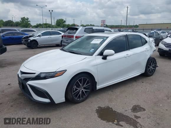 2023 Toyota Camry Hybrid SE с VIN 4T1S31AKXPU612467, выставлен на аукционе IAAI как лот 42470135 с пробегом 12 806 миль миль и . История ставок и продаж доступна на DreamBid. Изображение 17.
