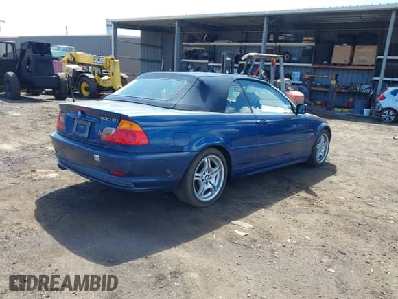 2001 BMW 3 Series 330Ci with VIN WBABS53451EV85982, listed as a IAAI auction lot 41658343 with 66,547 mi miles and . Bid and sale history available at DreamBid. Image 4.
