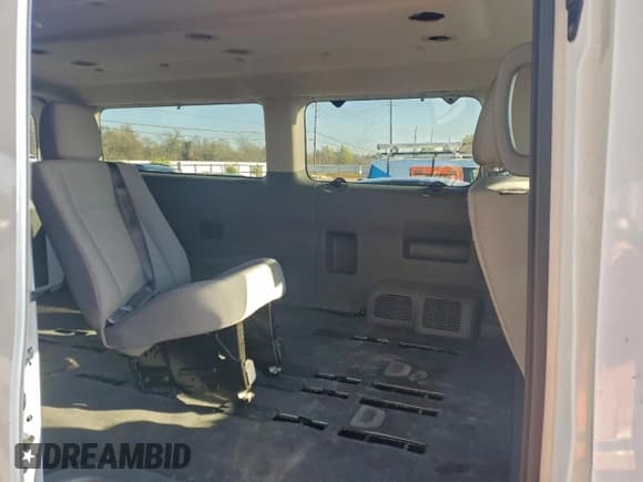 ✅ 2016 Nissan NV S • VIN: 5BZBF0AA8GN853211 • Lot: 91742225. Listed on Copart with 24,379 mi. Free auction sales archive from the USA and detailed vehicle history report at DreamBid. Image 11.