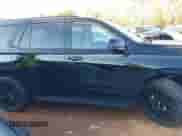 2023 Chevrolet Tahoe RST z VIN 1GNSKRKD7PR400349, wystawiony jako IAAI lot #41331940 z przebiegiem 25 503 mil mil oraz . Historia ofert i sprzedaży dostępna na DreamBid. Obrazek 13.