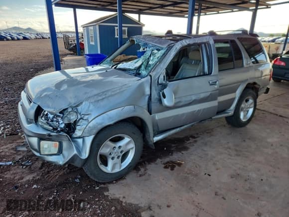 ✅ 2001 Infiniti QX4 Luxury • VIN: JNRDR07Y71W109332 • Lot: 82418615. Wystawiony na Copart z przebiegiem 142 579 mil. Bezpłatny archiwum sprzedaży aukcyjnych z USA i szczegółowy raport historii pojazdu na DreamBid. Zdjęcie 1.