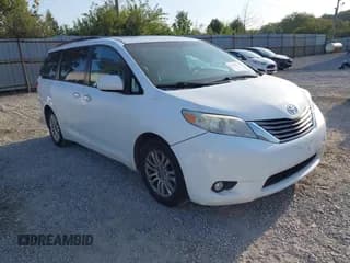 ✅ 2011 Toyota Sienna XLE AAS • VIN: 5TDYK3DC4BS030573 • Lot: 43196976. Listed on IAAI with 290,800 mi. Free auction sales archive from the USA and detailed vehicle history report at DreamBid. Image 1.