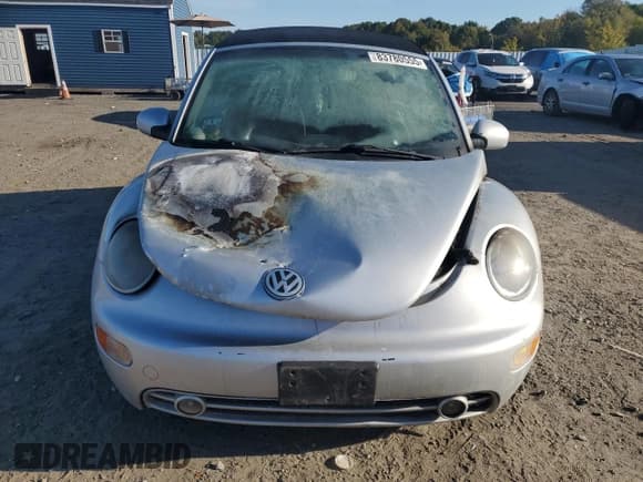 ✅ 2004 Volkswagen Beetle GLS • VIN: 3VWCM31Y74M335232 • Лот: 83780555. Опубликован ранее на Copart с пробегом Не указан. Бесплатный доступ к архиву аукционных продаж из США и подробный отчёт об истории автомобиля на DreamBid. Изображение 5.