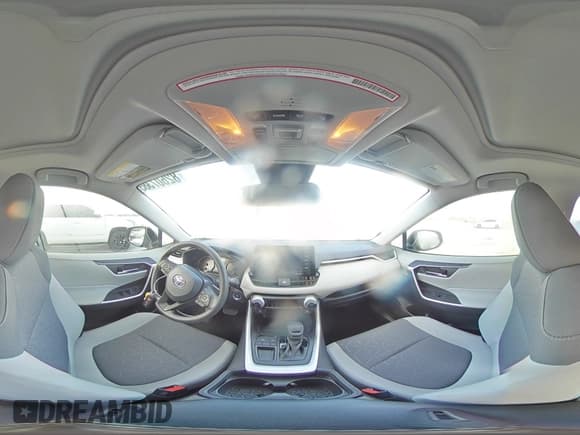 ✅ 2021 Toyota RAV4 XLE • VIN: 2T3W1RFV4MW130041 • Lot: 82607385. Wystawiony na Copart z przebiegiem 21 983 mil. Bezpłatny archiwum sprzedaży aukcyjnych z USA i szczegółowy raport historii pojazdu na DreamBid. Zdjęcie 16.