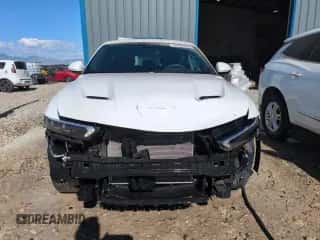 2024 Dodge Hornet R/T z VIN ZACPDFCW2R3A27706, wystawiony jako Copart lot #55968365 z przebiegiem 26 358 mil mil oraz Nie do naprawy • Non repairable. Historia ofert i sprzedaży dostępna na DreamBid. Obrazek 5.