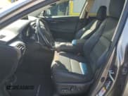 ✅ 2019 Lexus NX 300h • VIN: JTJBJRBZ8K2105802 • Lot: 55823315. Wystawiony na Copart z przebiegiem 72 726 mil. Bezpłatny archiwum sprzedaży aukcyjnych z USA i szczegółowy raport historii pojazdu na DreamBid. Zdjęcie 7.