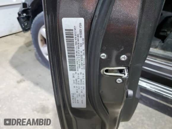 2019 Ram 1500 Express z VIN 1C6RR7FT8KS629785, wystawiony jako Copart lot #81581595 z przebiegiem 120 204 mil mil oraz Szkoda całkowita • Salvage title. Historia ofert i sprzedaży dostępna na DreamBid. Obrazek 12.