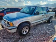 ✅ 1995 Chevrolet S-10 • VIN: 1GCCT19Z3S8127423 • Lot: 85138325. Wystawiony na Copart z przebiegiem 134 903 mil. Bezpłatny archiwum sprzedaży aukcyjnych z USA i szczegółowy raport historii pojazdu na DreamBid. Zdjęcie 1.