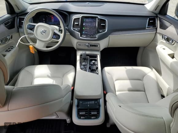 ✅ 2023 Volvo XC90 Plus • VIN: YV4L12PN7P1956858 • Lot: 54896755. Listed on Copart with 22,586 mi. Free auction sales archive from the USA and detailed vehicle history report at DreamBid. Image 8.