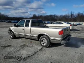 ✅ 1998 Chevrolet S-10 LS • VIN: 1GCCS19X6W8153845 • Лот: 84517964. Опубликован ранее на Copart с пробегом 83 346 миль. Бесплатный доступ к архиву аукционных продаж из США и подробный отчёт об истории автомобиля на DreamBid. Изображение 2.